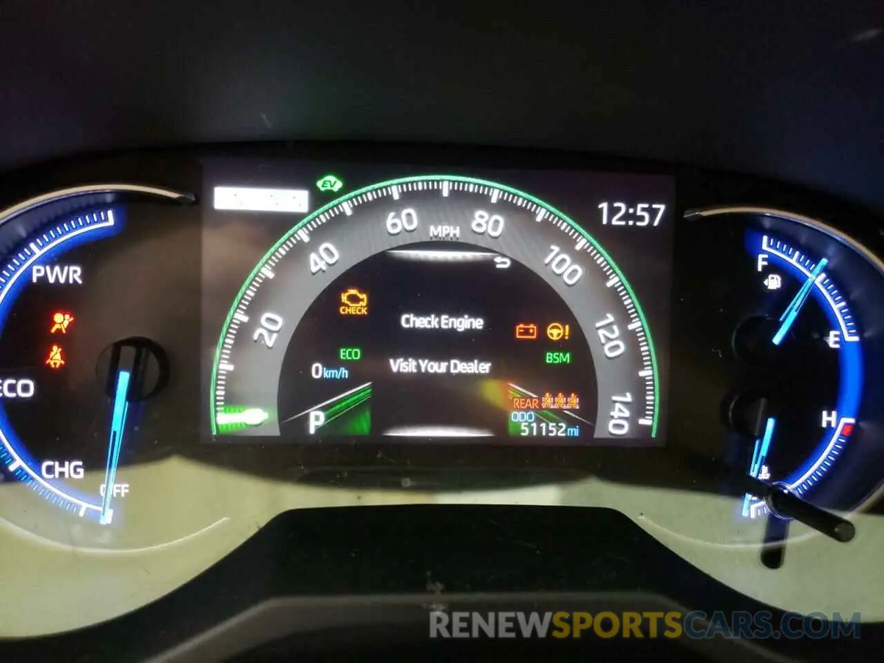 8 Фотография поврежденного автомобиля JTMEWRFV8LJ046010 TOYOTA RAV4 2020