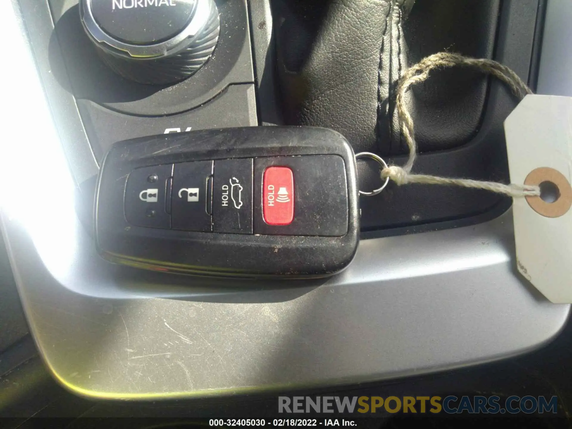 11 Фотография поврежденного автомобиля JTMEWRFVXLD542666 TOYOTA RAV4 2020