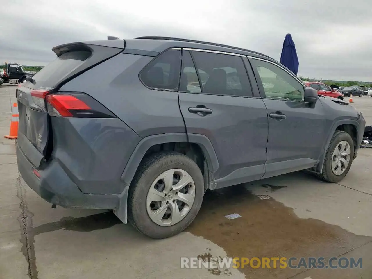 3 Photograph of a damaged car JTMF1RFV3LD053710 TOYOTA RAV4 2020