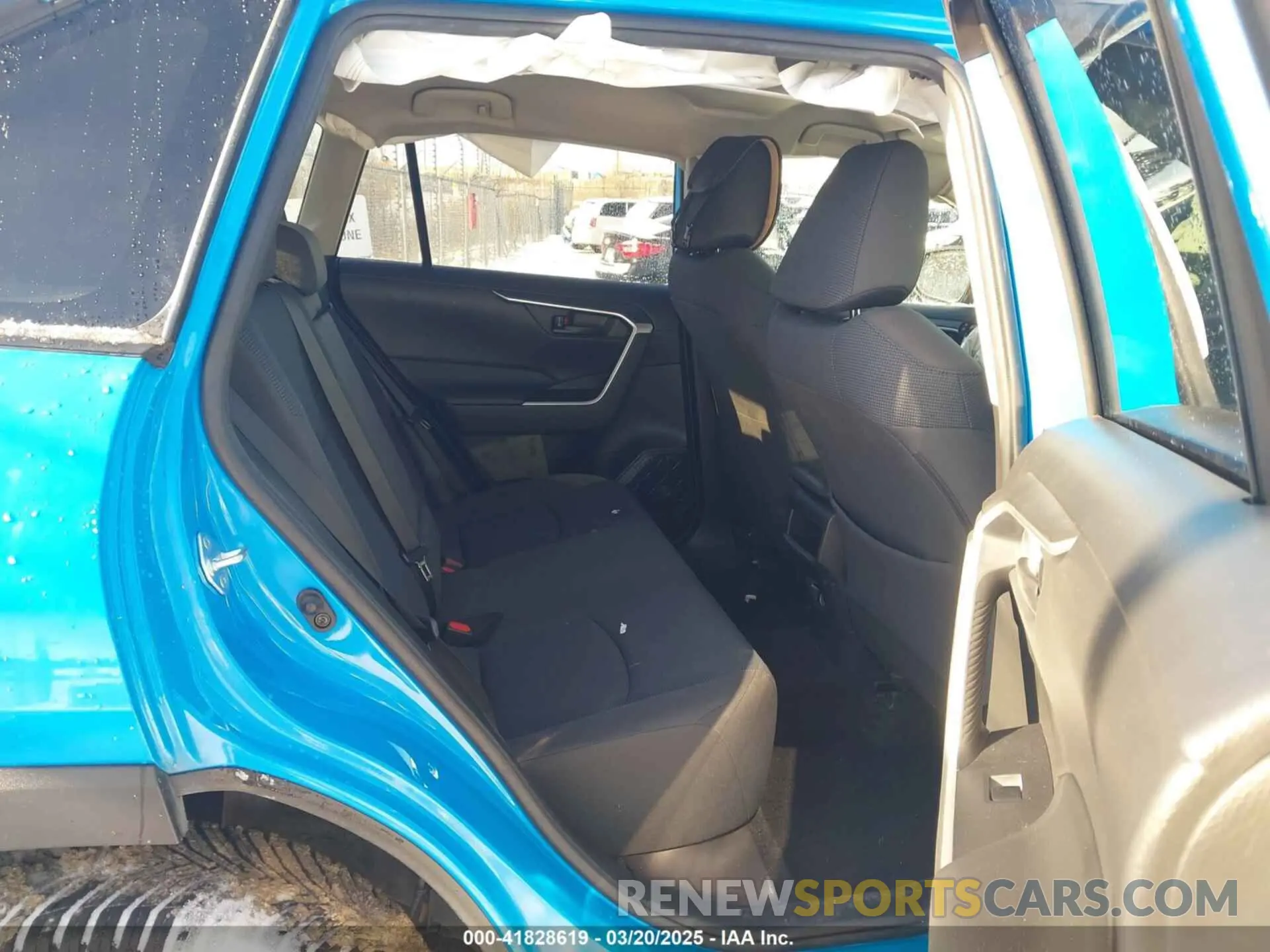 8 Фотография поврежденного автомобиля JTMF1RFV3LD068644 TOYOTA RAV4 2020