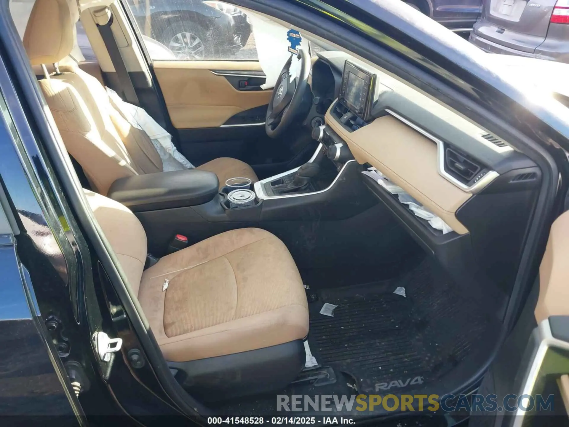 5 Photograph of a damaged car JTMF1RFV4LD058513 TOYOTA RAV4 2020