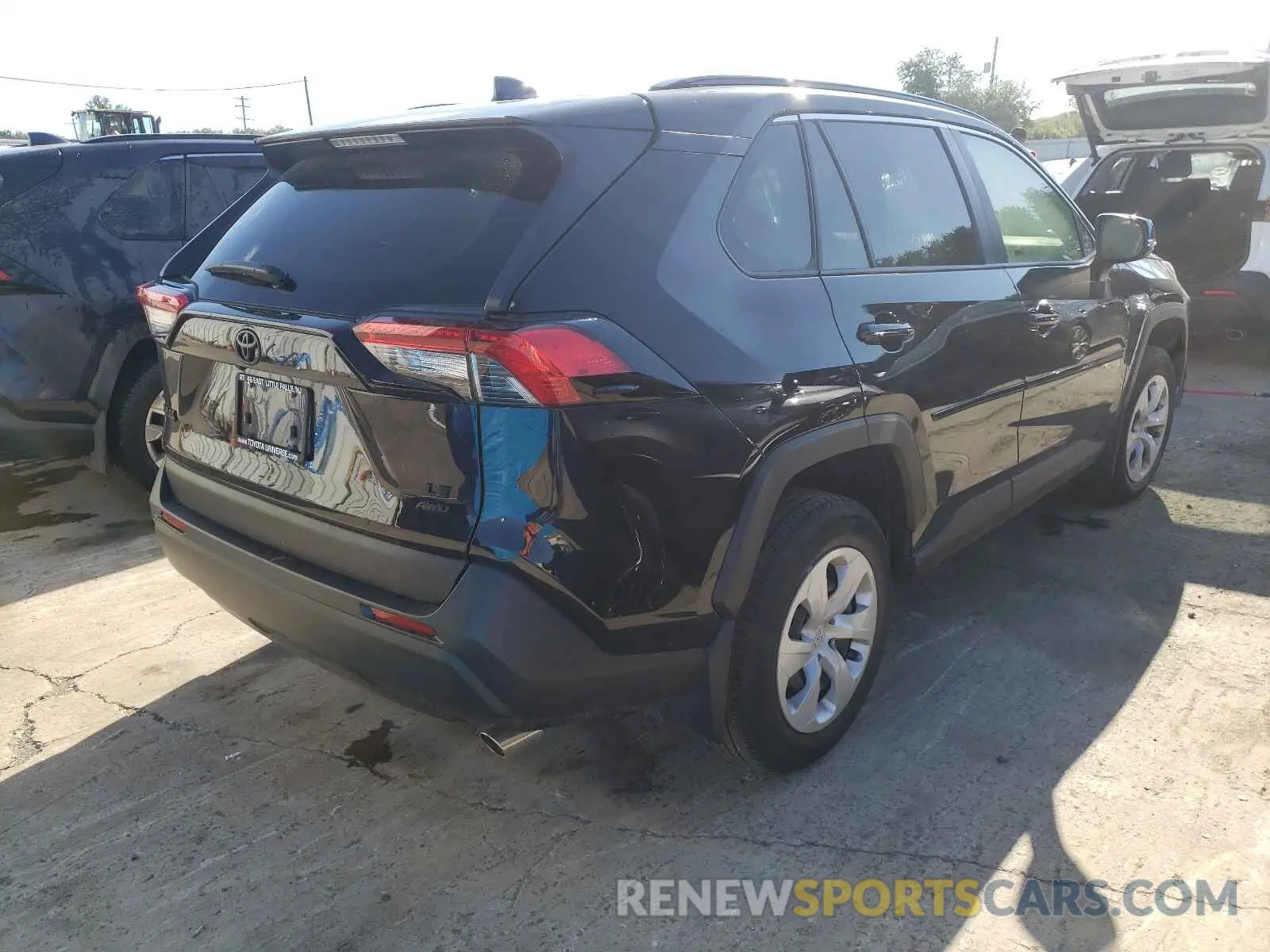 4 Photograph of a damaged car JTMG1RFV1LD060045 TOYOTA RAV4 2020