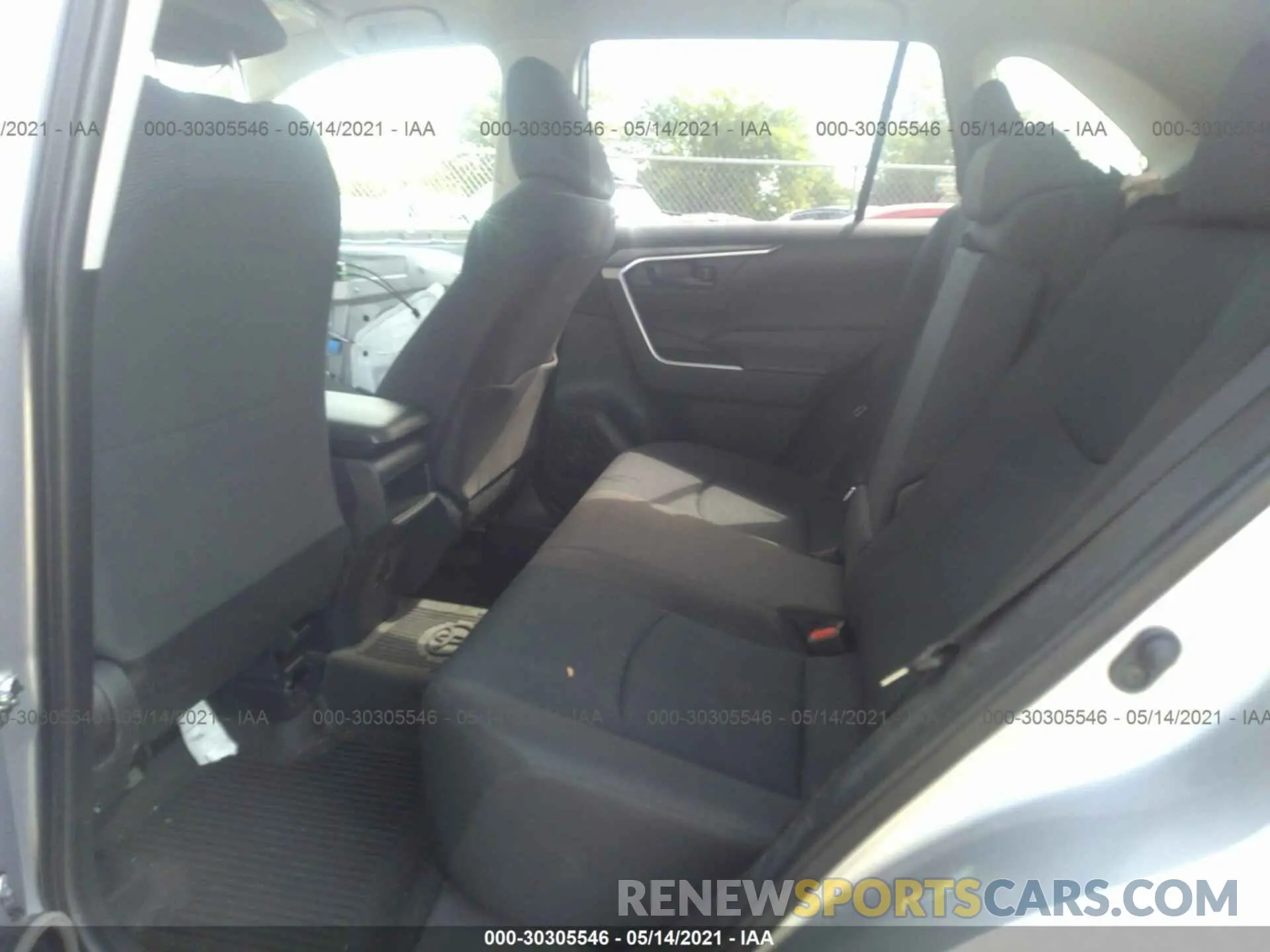 8 Photograph of a damaged car JTMG1RFV2LD062628 TOYOTA RAV4 2020