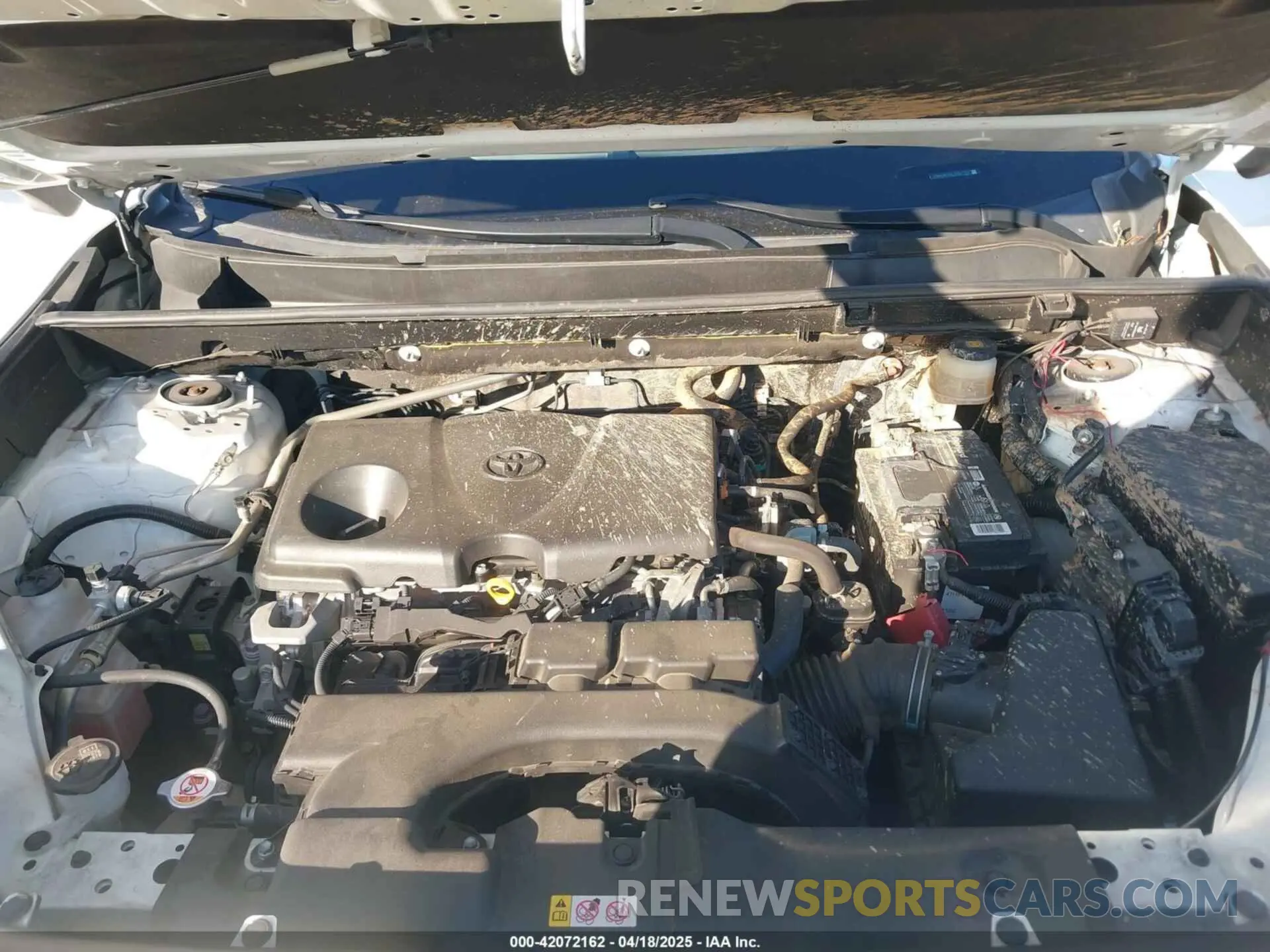 10 Photograph of a damaged car JTMH1RFV2LD051729 TOYOTA RAV4 2020