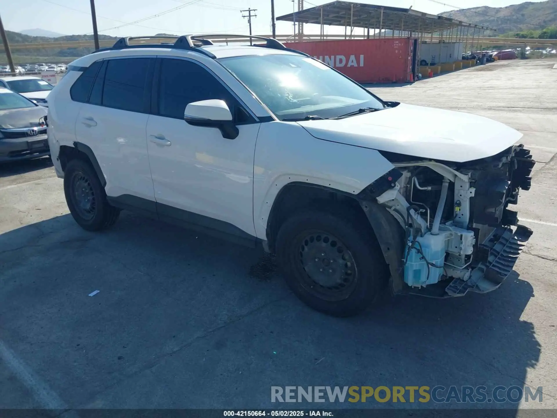 1 Photograph of a damaged car JTMK1RFV0LD060130 TOYOTA RAV4 2020