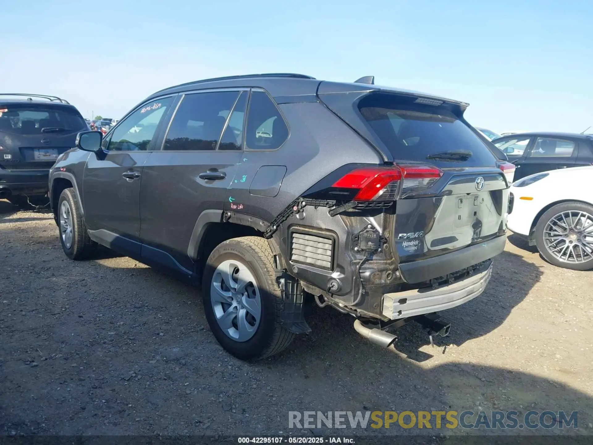 3 Photograph of a damaged car JTMK1RFV3LD053513 TOYOTA RAV4 2020