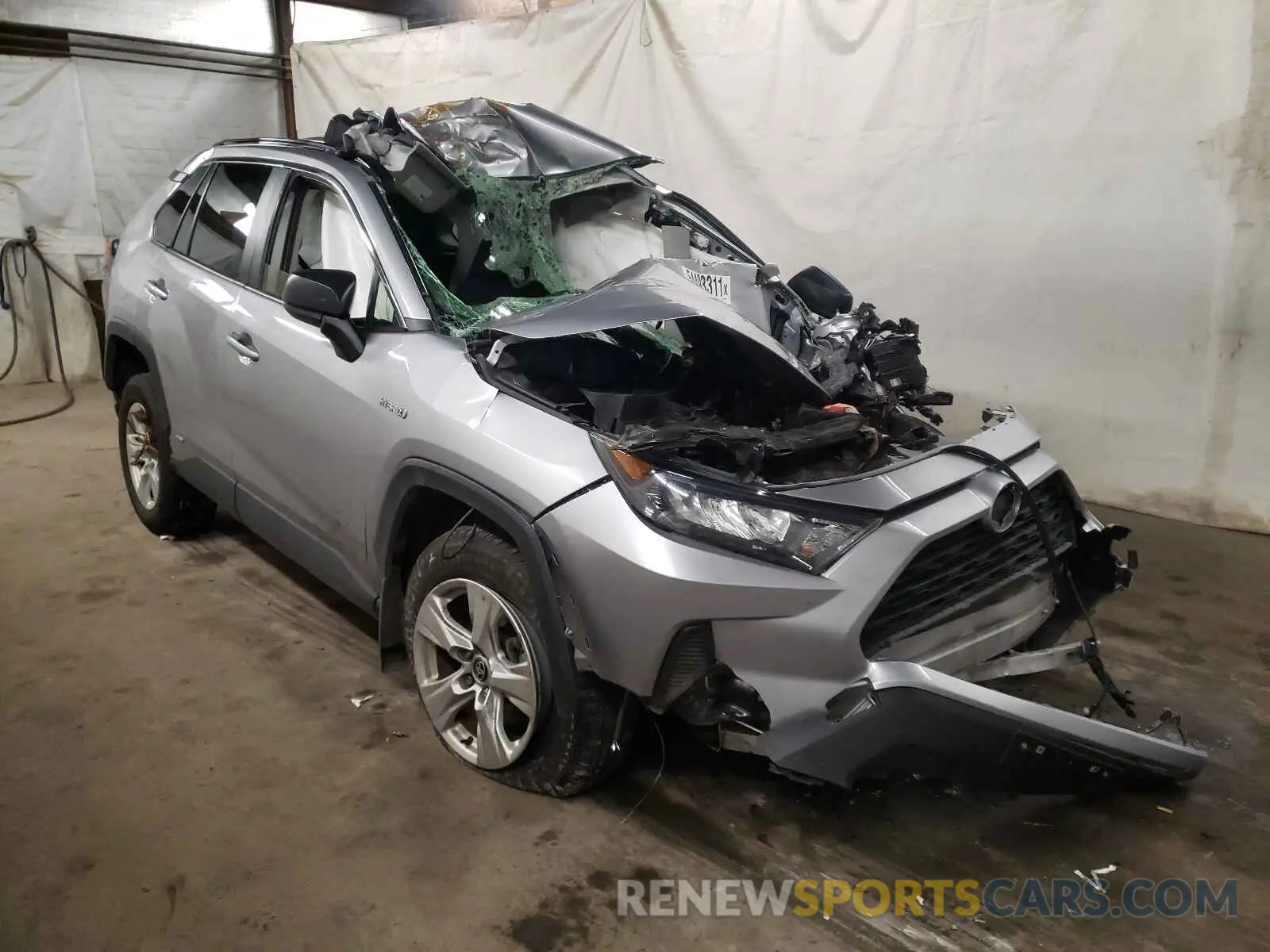 1 Фотография поврежденного автомобиля JTMLWRFV7LD047056 TOYOTA RAV4 2020