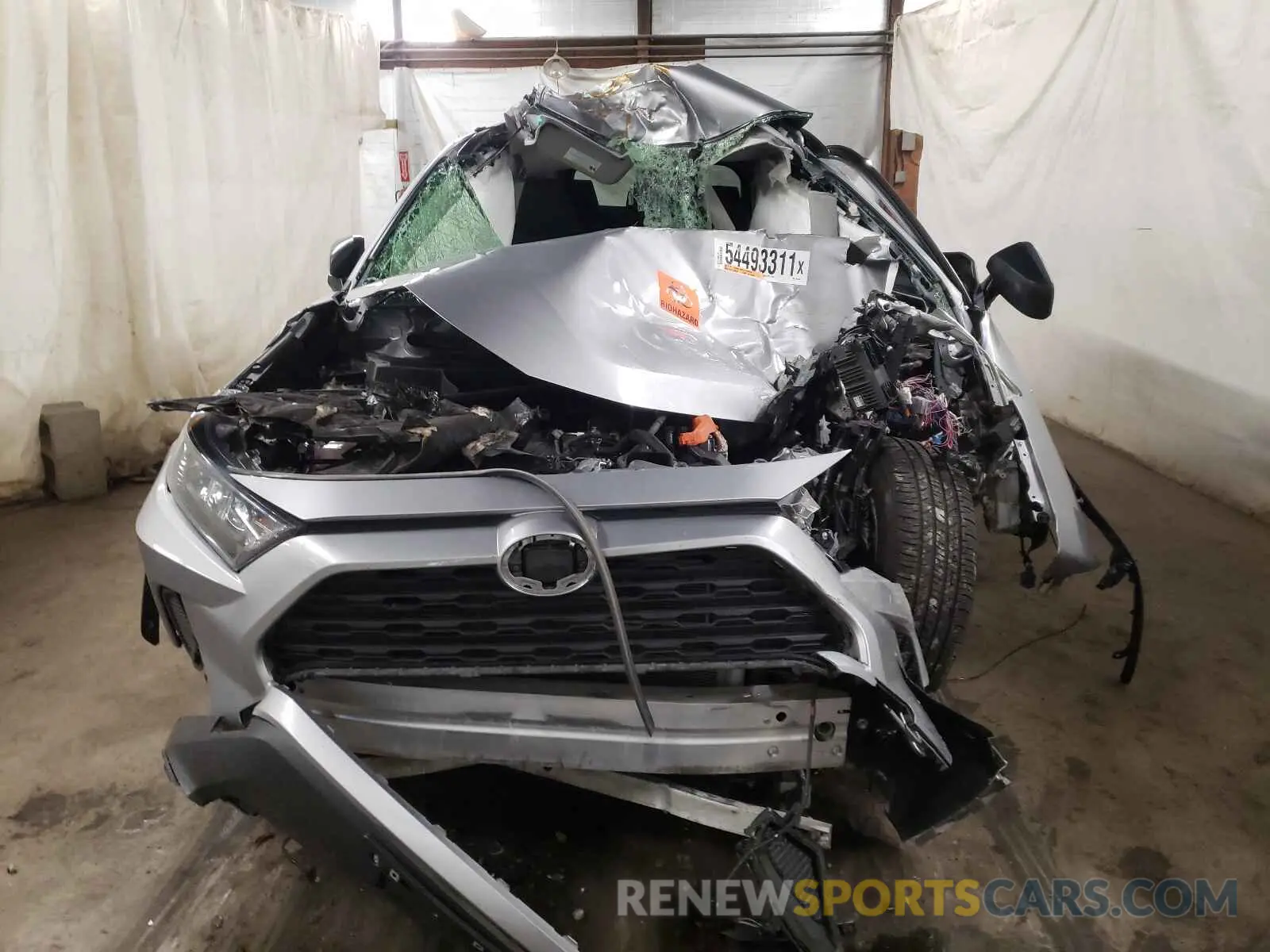 9 Фотография поврежденного автомобиля JTMLWRFV7LD047056 TOYOTA RAV4 2020