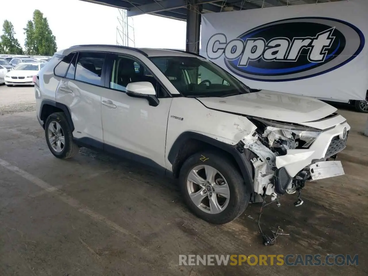 4 Photograph of a damaged car JTMMWRFV2LD546089 TOYOTA RAV4 2020