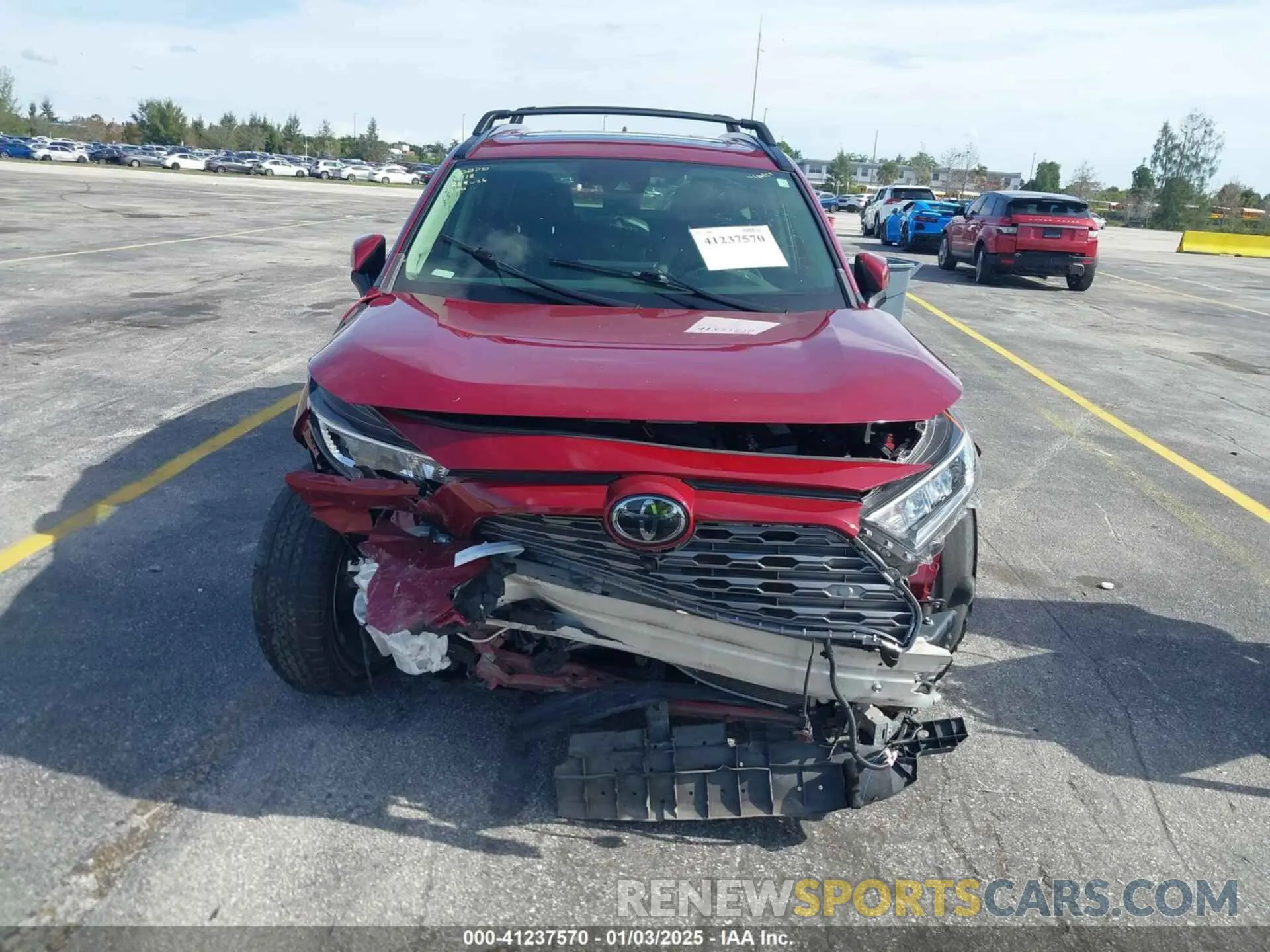 6 Photograph of a damaged car JTMN1RFV5LD066390 TOYOTA RAV4 2020