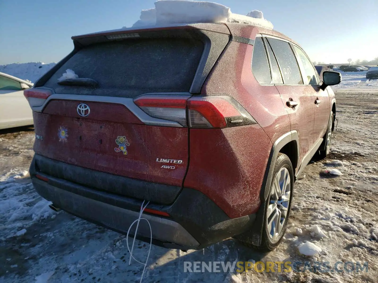 4 Photograph of a damaged car JTMN1RFV7LD528982 TOYOTA RAV4 2020
