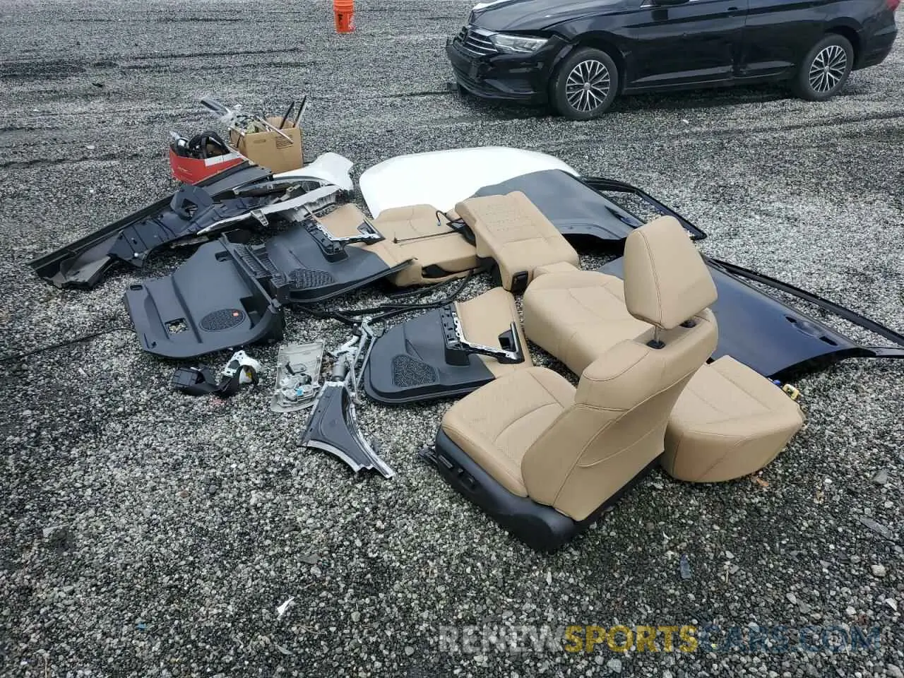 12 Фотография поврежденного автомобиля JTMN1RFV8LD527887 TOYOTA RAV4 2020