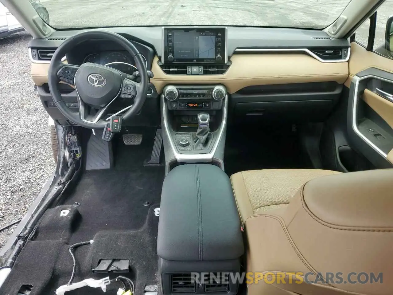 8 Фотография поврежденного автомобиля JTMN1RFV8LD527887 TOYOTA RAV4 2020