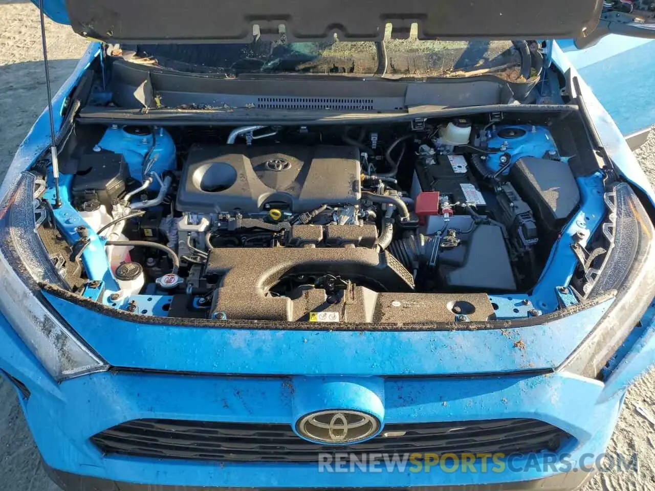 12 Photograph of a damaged car JTMP1RFV0LJ028608 TOYOTA RAV4 2020