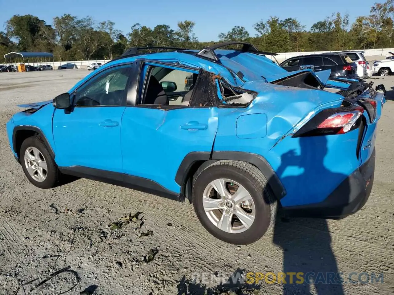 2 Photograph of a damaged car JTMP1RFV0LJ028608 TOYOTA RAV4 2020
