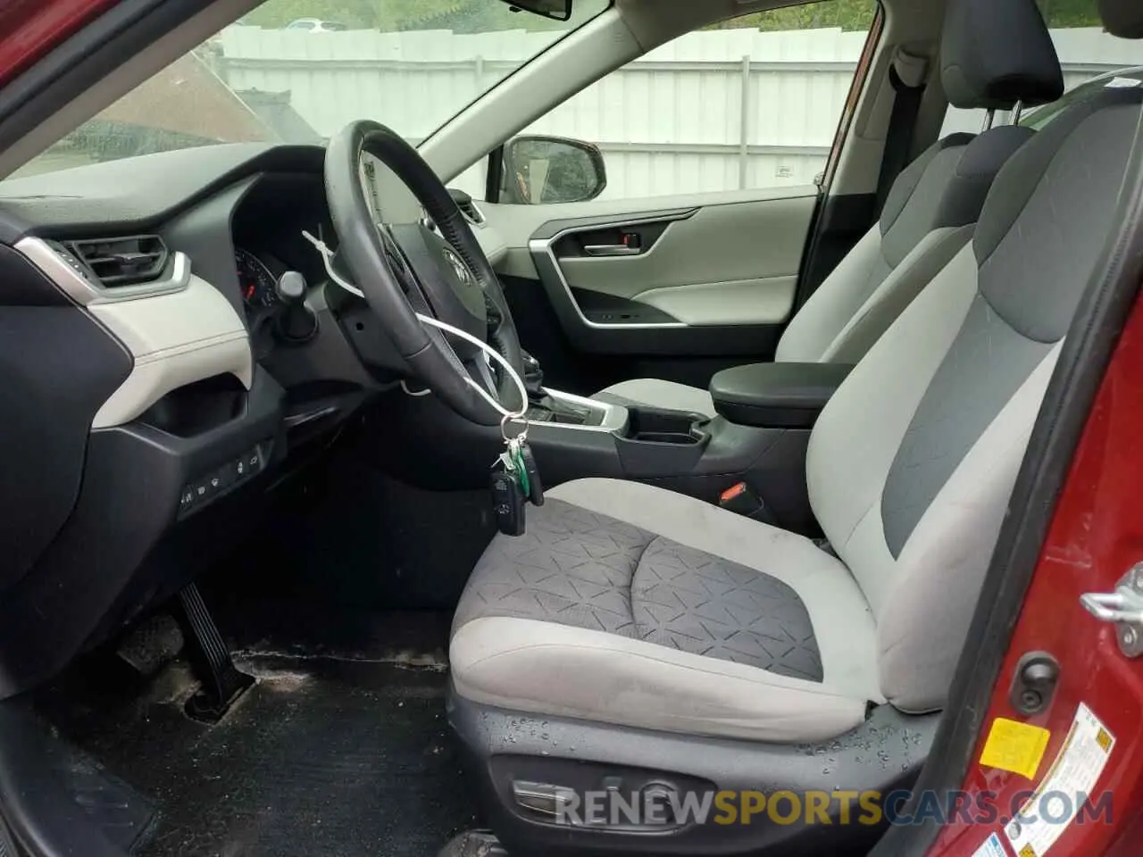7 Фотография поврежденного автомобиля JTMP1RFV2LD061169 TOYOTA RAV4 2020