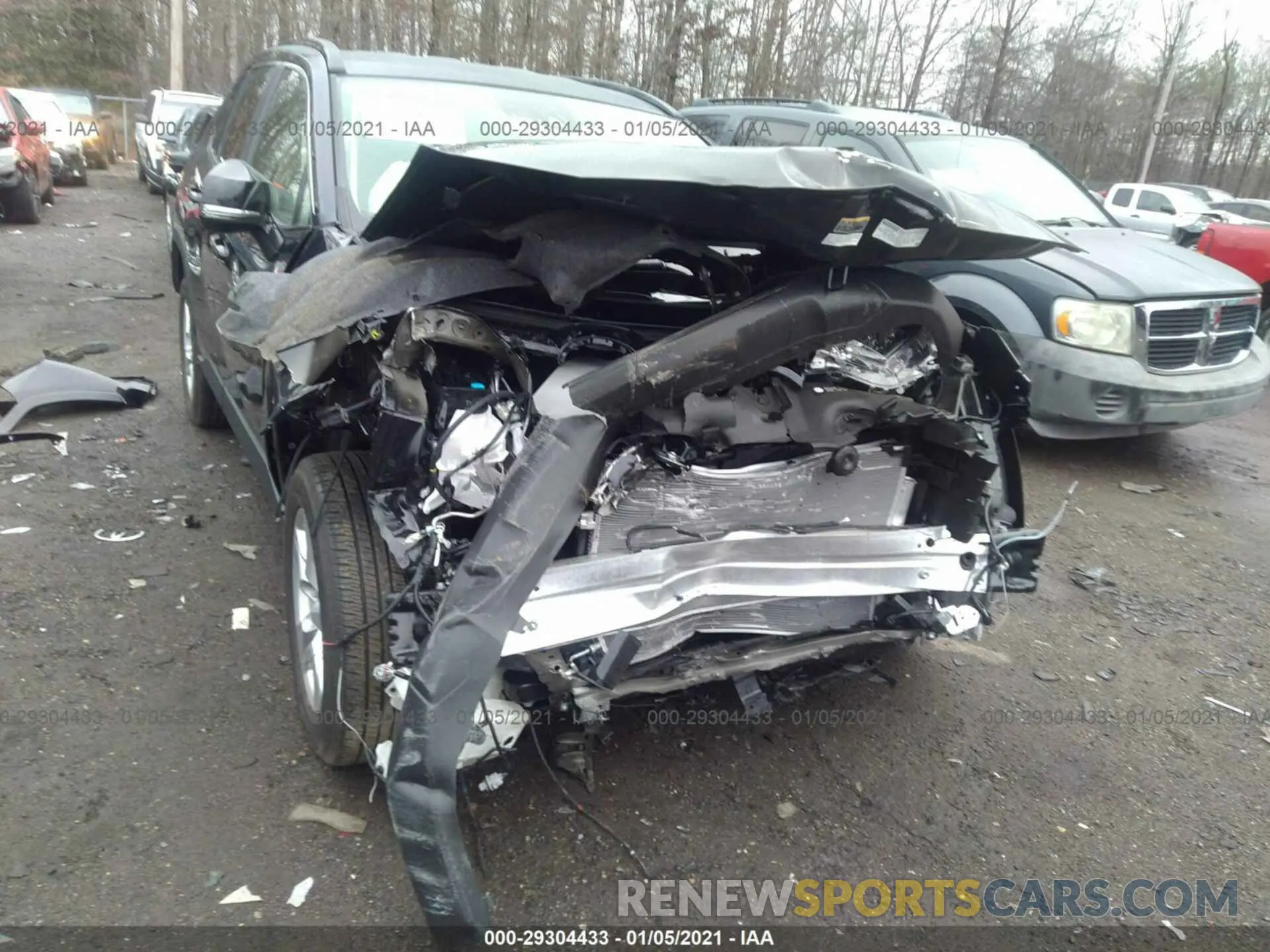 6 Photograph of a damaged car JTMP1RFV4LD524316 TOYOTA RAV4 2020
