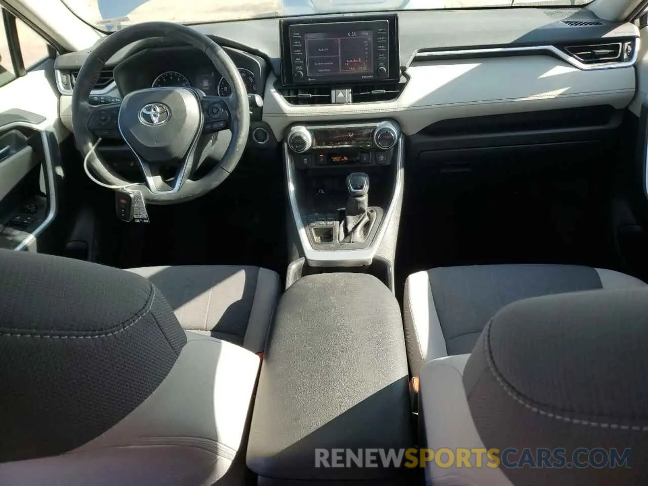 8 Фотография поврежденного автомобиля JTMP1RFV4LD526129 TOYOTA RAV4 2020
