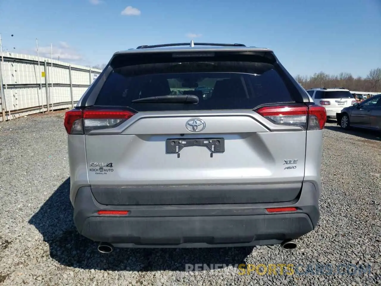6 Фотография поврежденного автомобиля JTMP1RFV4LJ025615 TOYOTA RAV4 2020