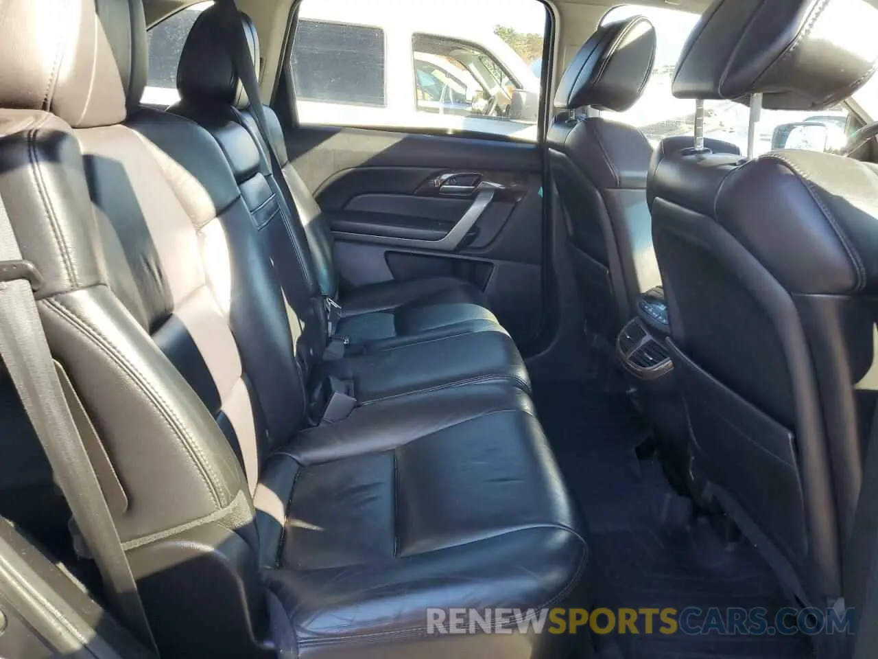 11 Фотография поврежденного автомобиля JTMP1RFV5LD052370 TOYOTA RAV4 2020