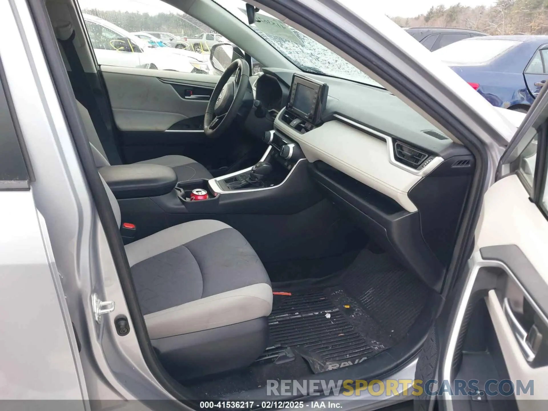 5 Photograph of a damaged car JTMP1RFV5LD057620 TOYOTA RAV4 2020