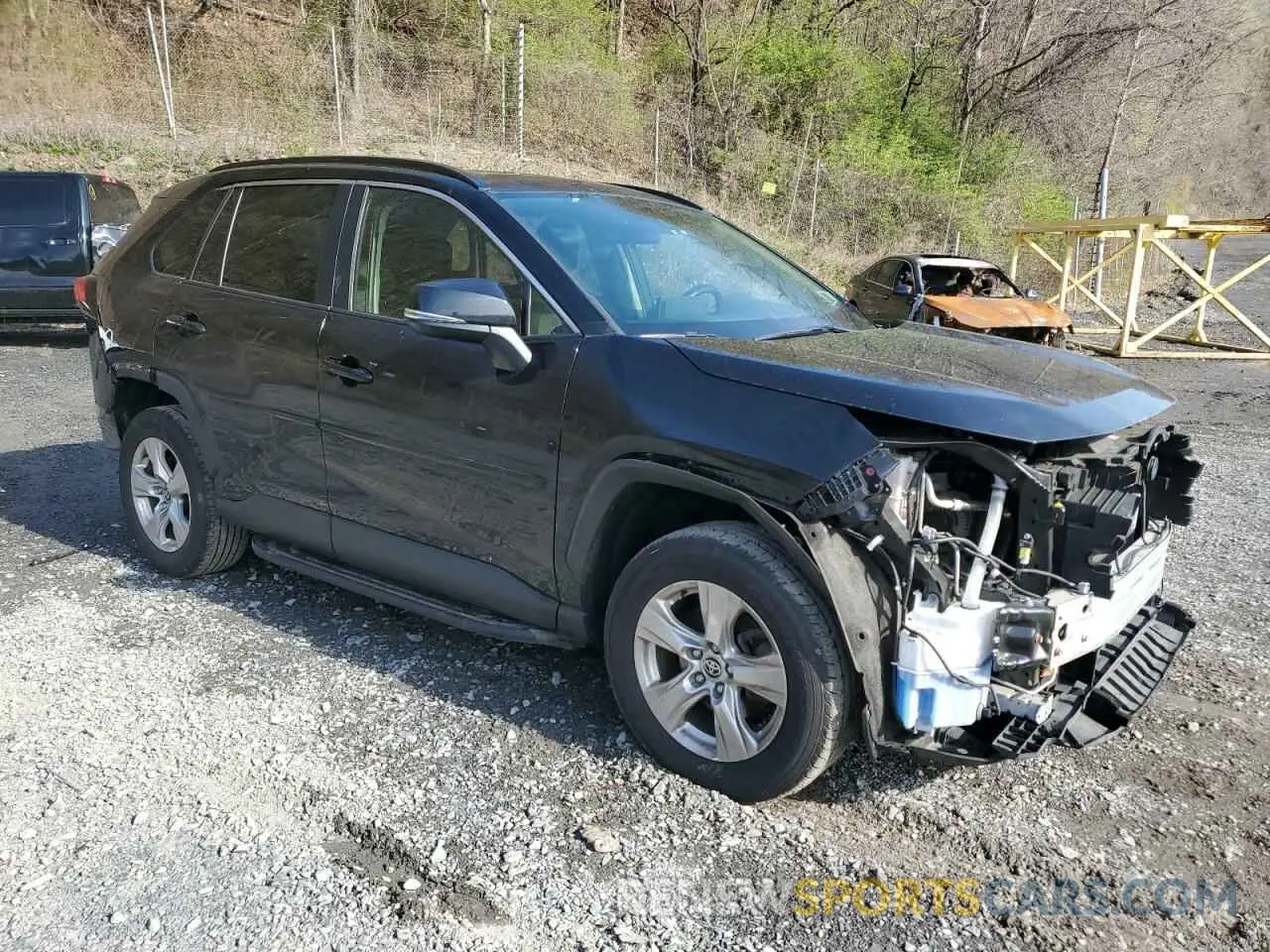 4 Photograph of a damaged car JTMP1RFV9LD048452 TOYOTA RAV4 2020
