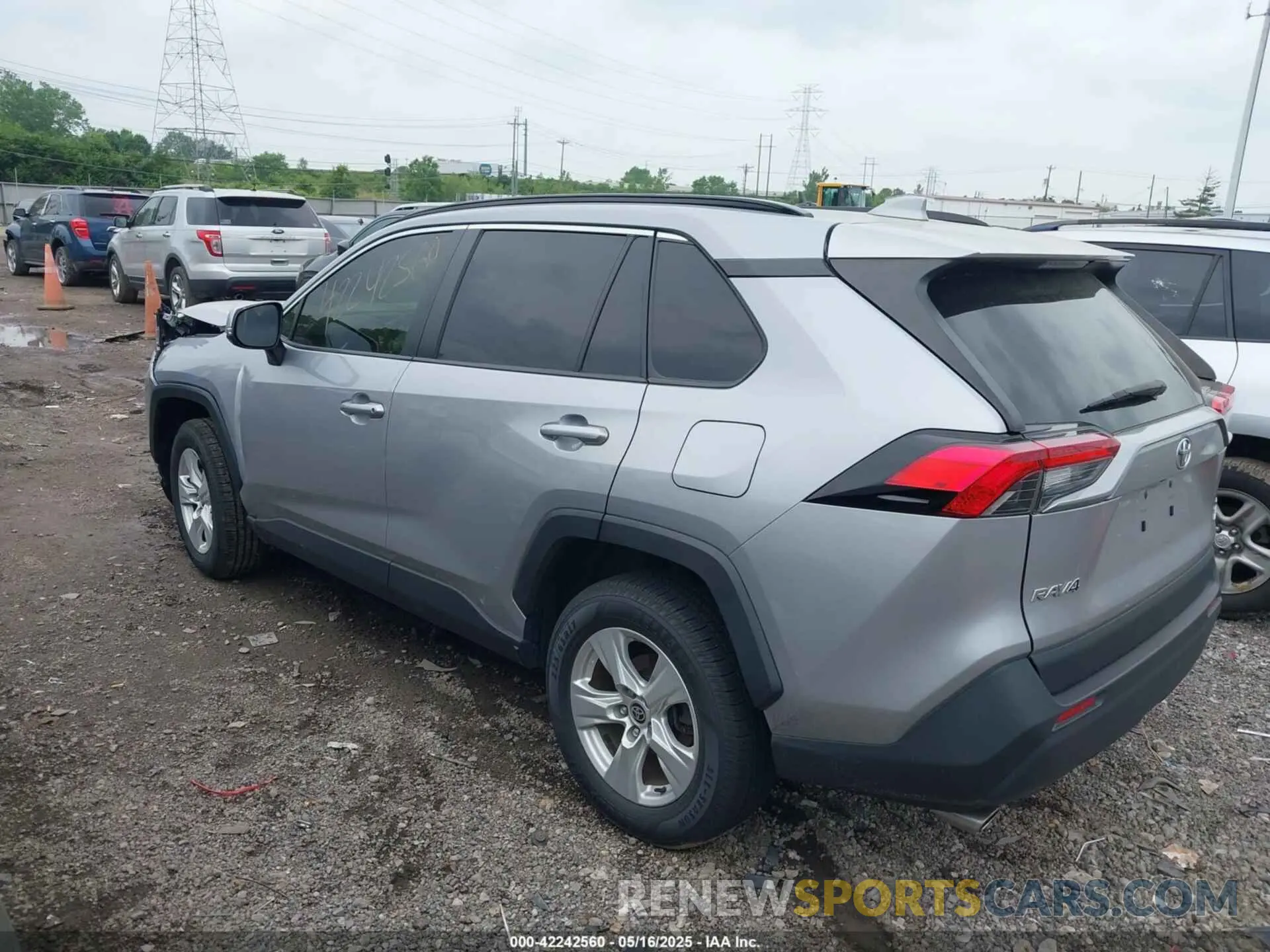 3 Photograph of a damaged car JTMP1RFV9LD053179 TOYOTA RAV4 2020