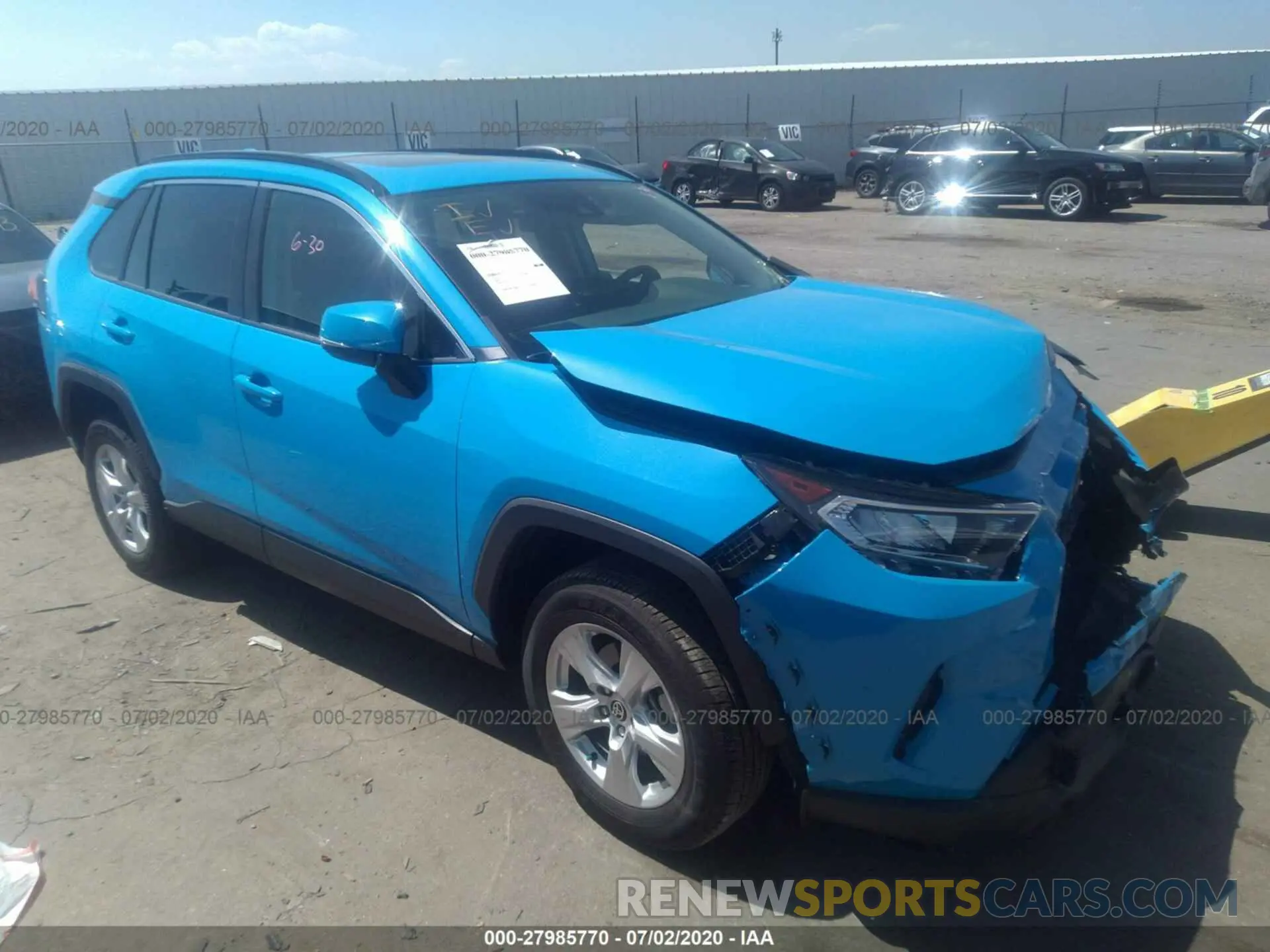 1 Photograph of a damaged car JTMP1RFVXLD524725 TOYOTA RAV4 2020