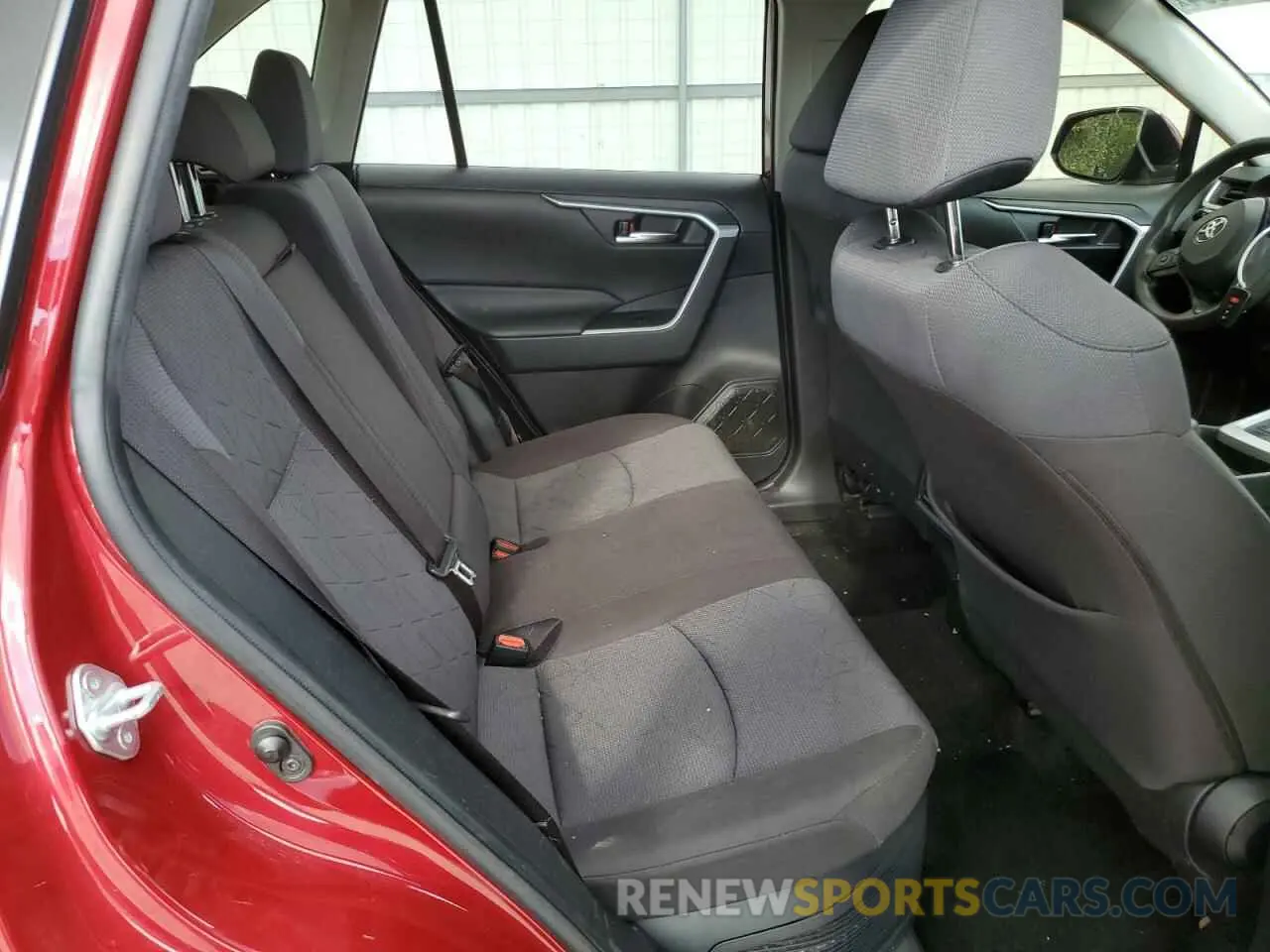 10 Photograph of a damaged car JTMRWRFV4LD067145 TOYOTA RAV4 2020