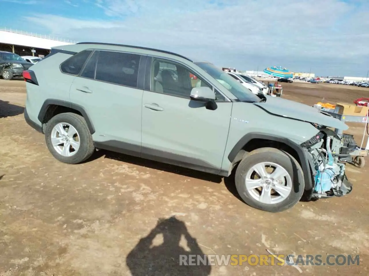 4 Фотография поврежденного автомобиля JTMRWRFV8LD068007 TOYOTA RAV4 2020