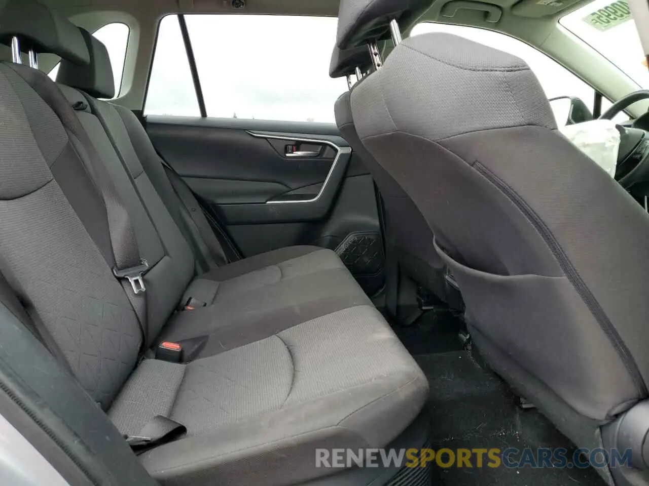 11 Photograph of a damaged car JTMRWRFV8LD530873 TOYOTA RAV4 2020