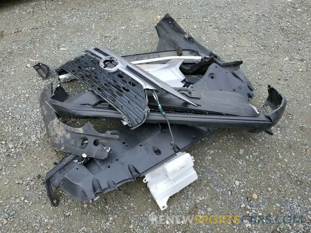 13 Photograph of a damaged car JTMRWRFV8LD530873 TOYOTA RAV4 2020