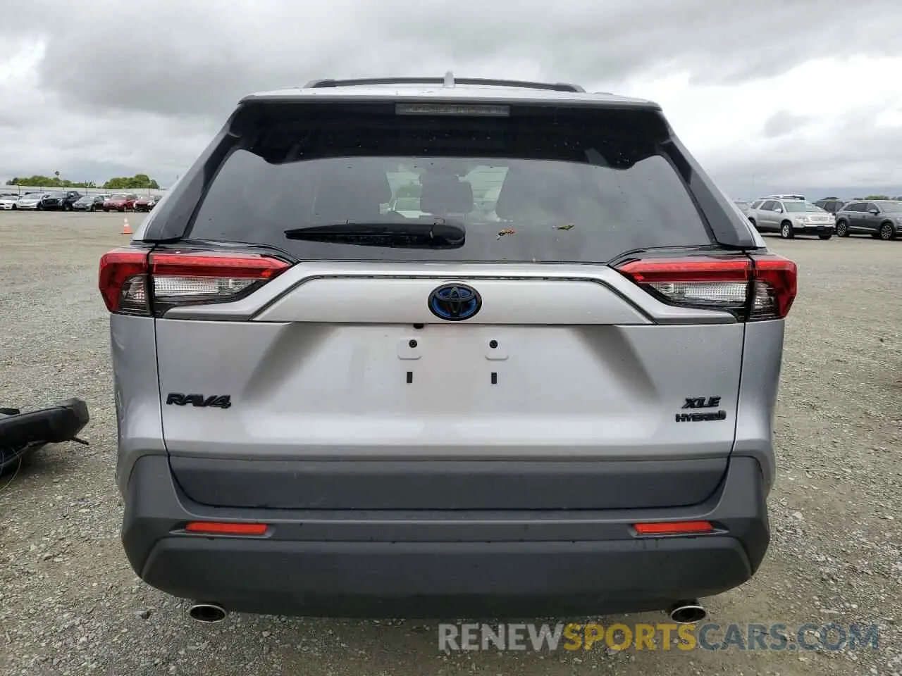 6 Photograph of a damaged car JTMRWRFV8LD530873 TOYOTA RAV4 2020