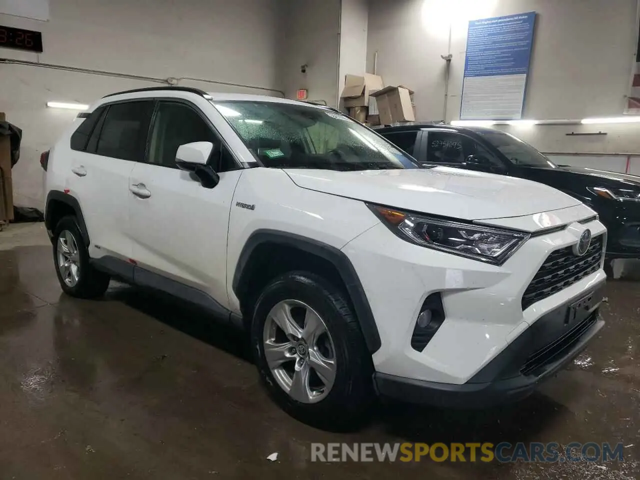 4 Фотография поврежденного автомобиля JTMRWRFV8LD537208 TOYOTA RAV4 2020