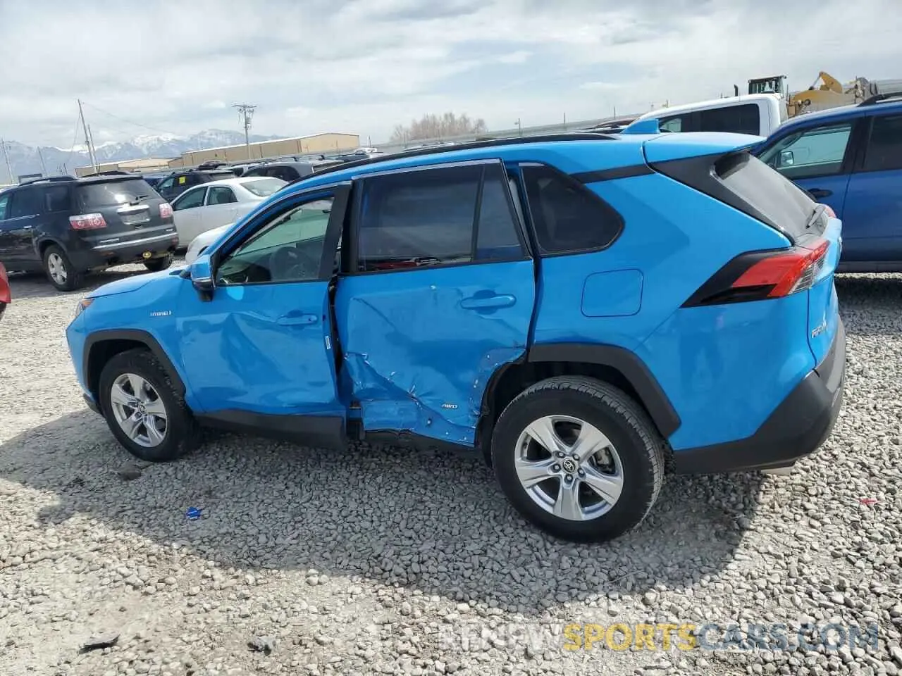 2 Photograph of a damaged car JTMRWRFV8LD547236 TOYOTA RAV4 2020