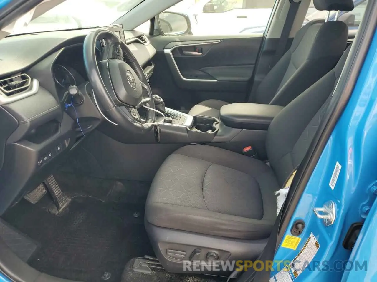 7 Photograph of a damaged car JTMRWRFV8LD547236 TOYOTA RAV4 2020