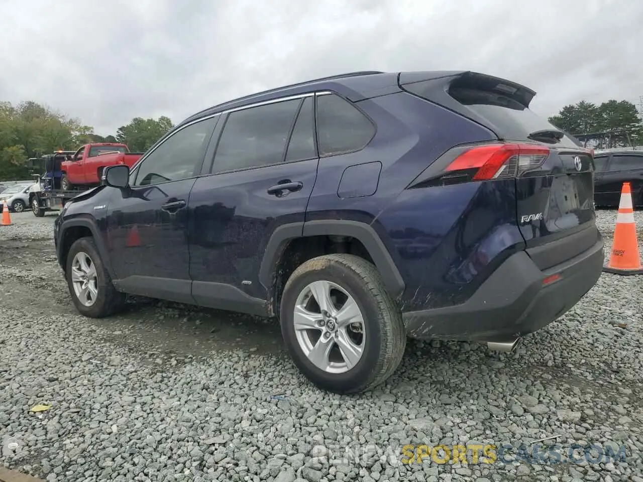 2 Photograph of a damaged car JTMRWRFV8LD547818 TOYOTA RAV4 2020