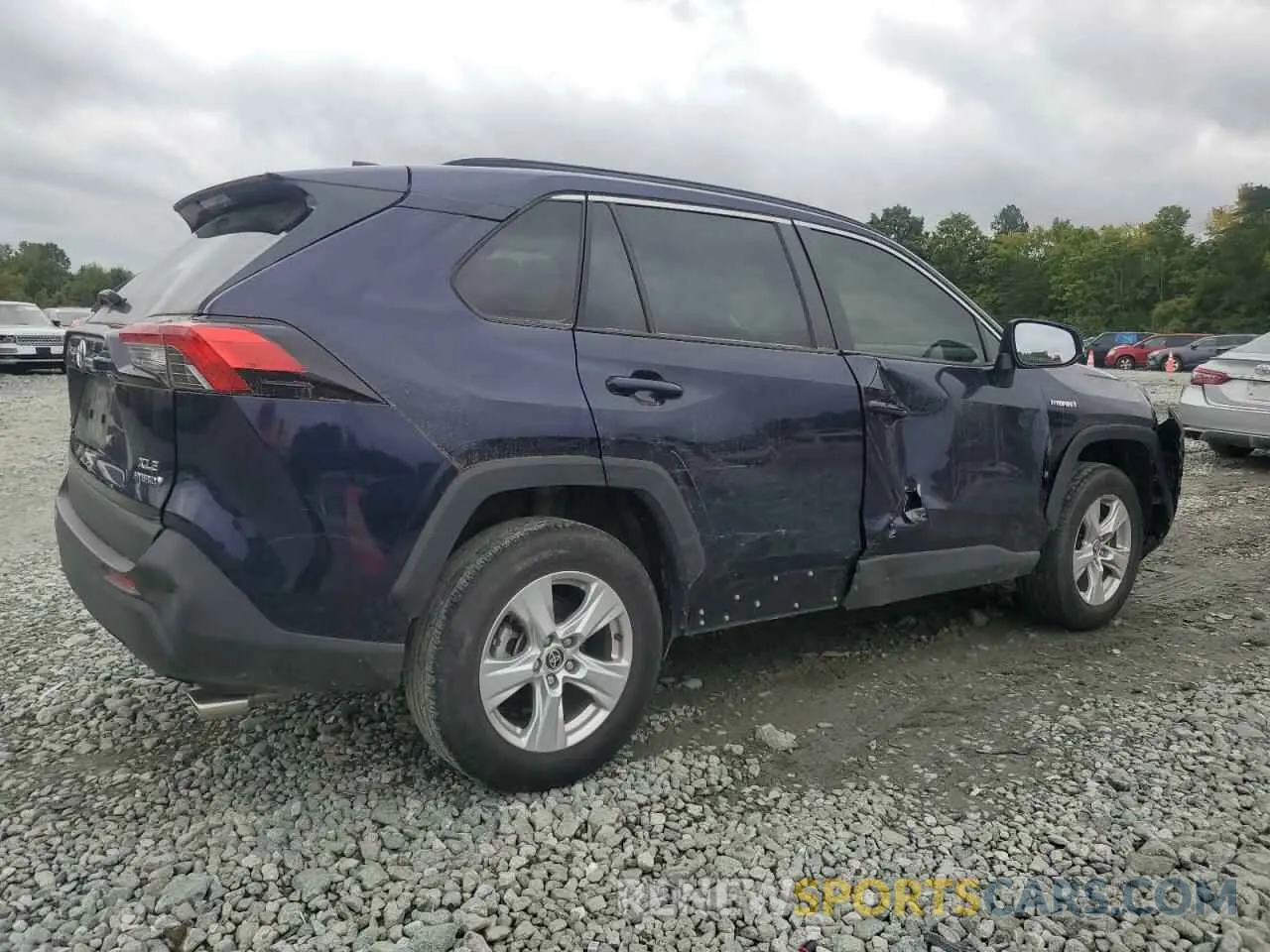 3 Photograph of a damaged car JTMRWRFV8LD547818 TOYOTA RAV4 2020