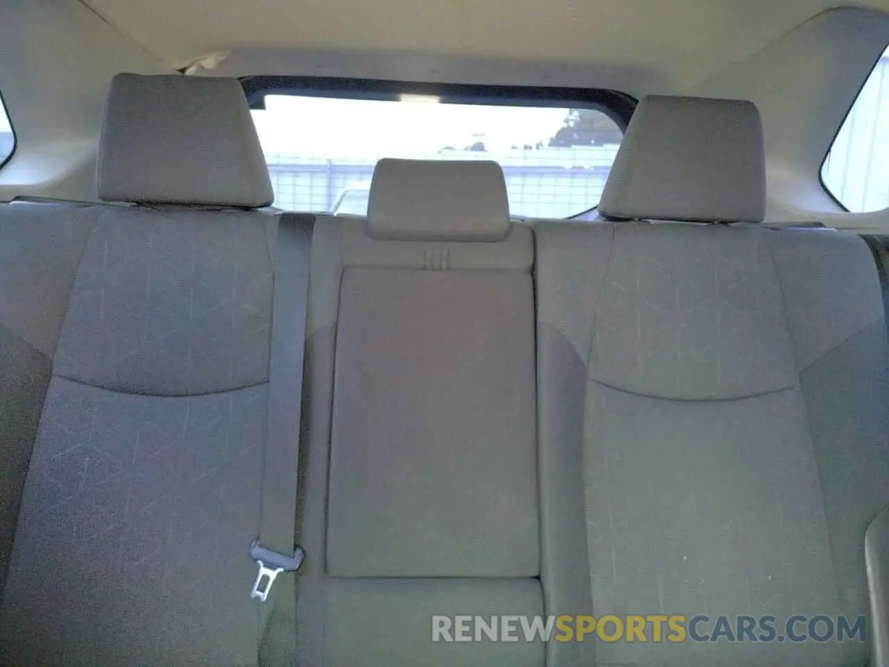 10 Photograph of a damaged car JTMRWRFV9LD072342 TOYOTA RAV4 2020