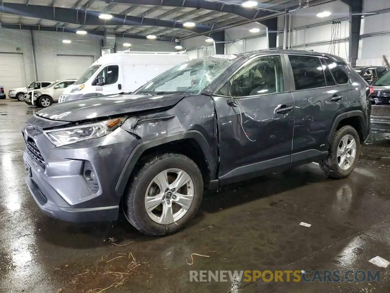 1 Фотография поврежденного автомобиля JTMRWRFVXLD072320 TOYOTA RAV4 2020
