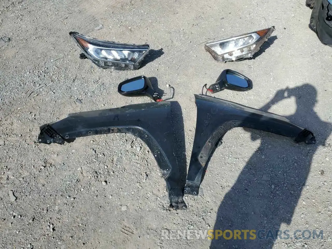13 Photograph of a damaged car JTMW1RFV7LD053158 TOYOTA RAV4 2020