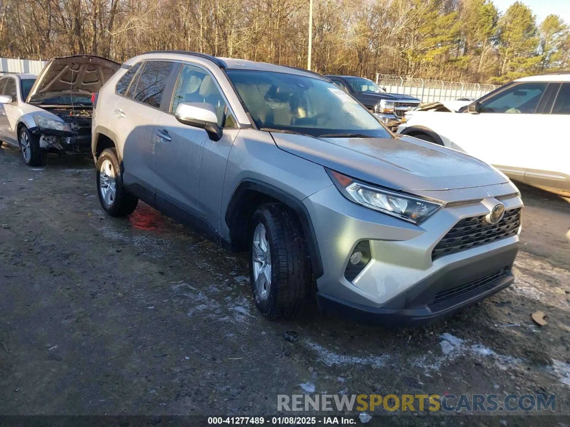 1 Фотография поврежденного автомобиля JTMW1RFV8LJ019070 TOYOTA RAV4 2020