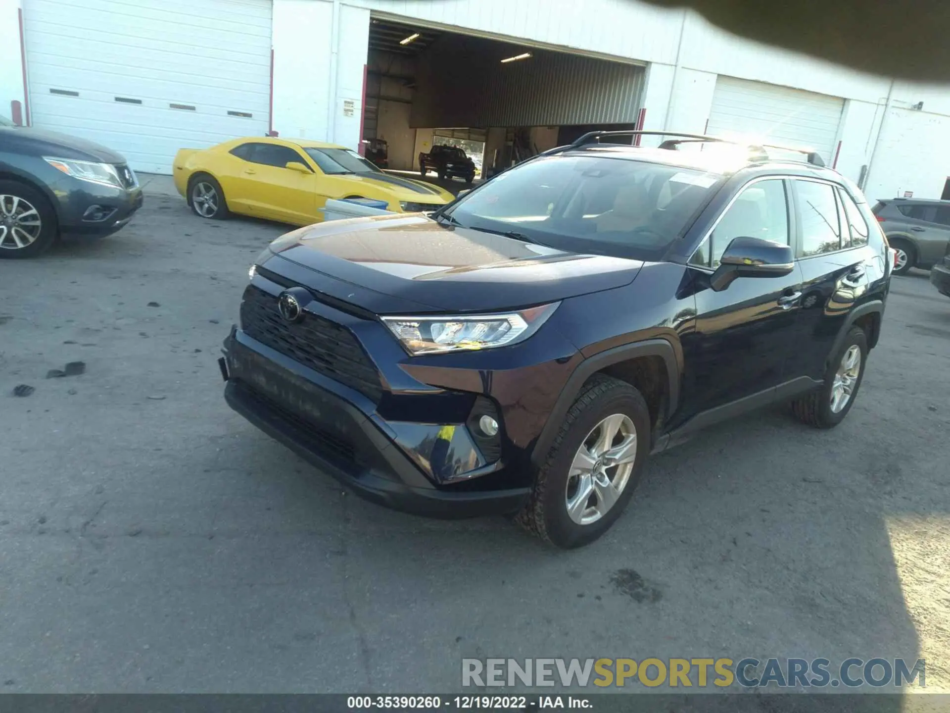 2 Фотография поврежденного автомобиля JTMW1RFV9LJ021796 TOYOTA RAV4 2020