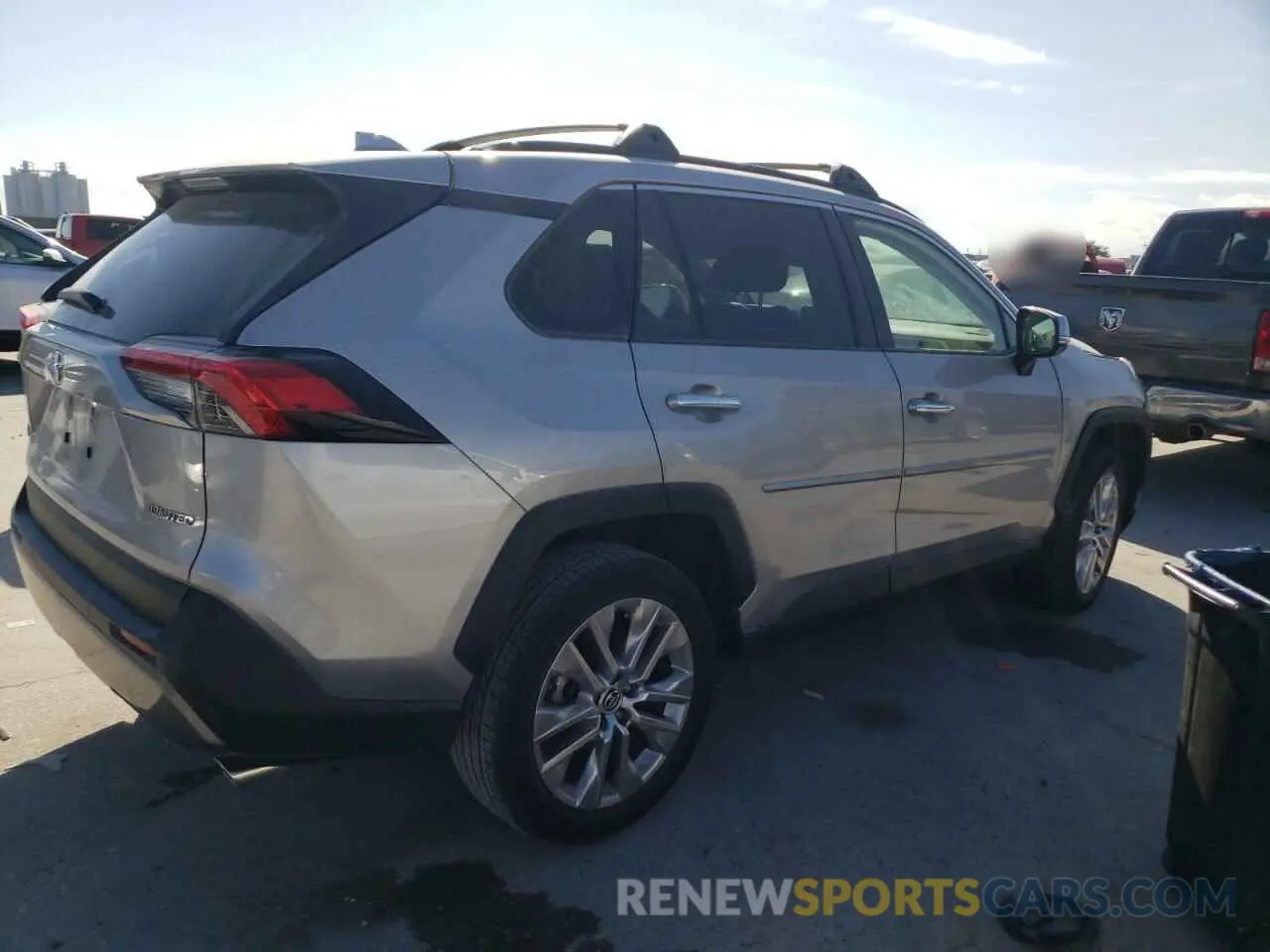 3 Photograph of a damaged car JTMY1RFV2LD520382 TOYOTA RAV4 2020