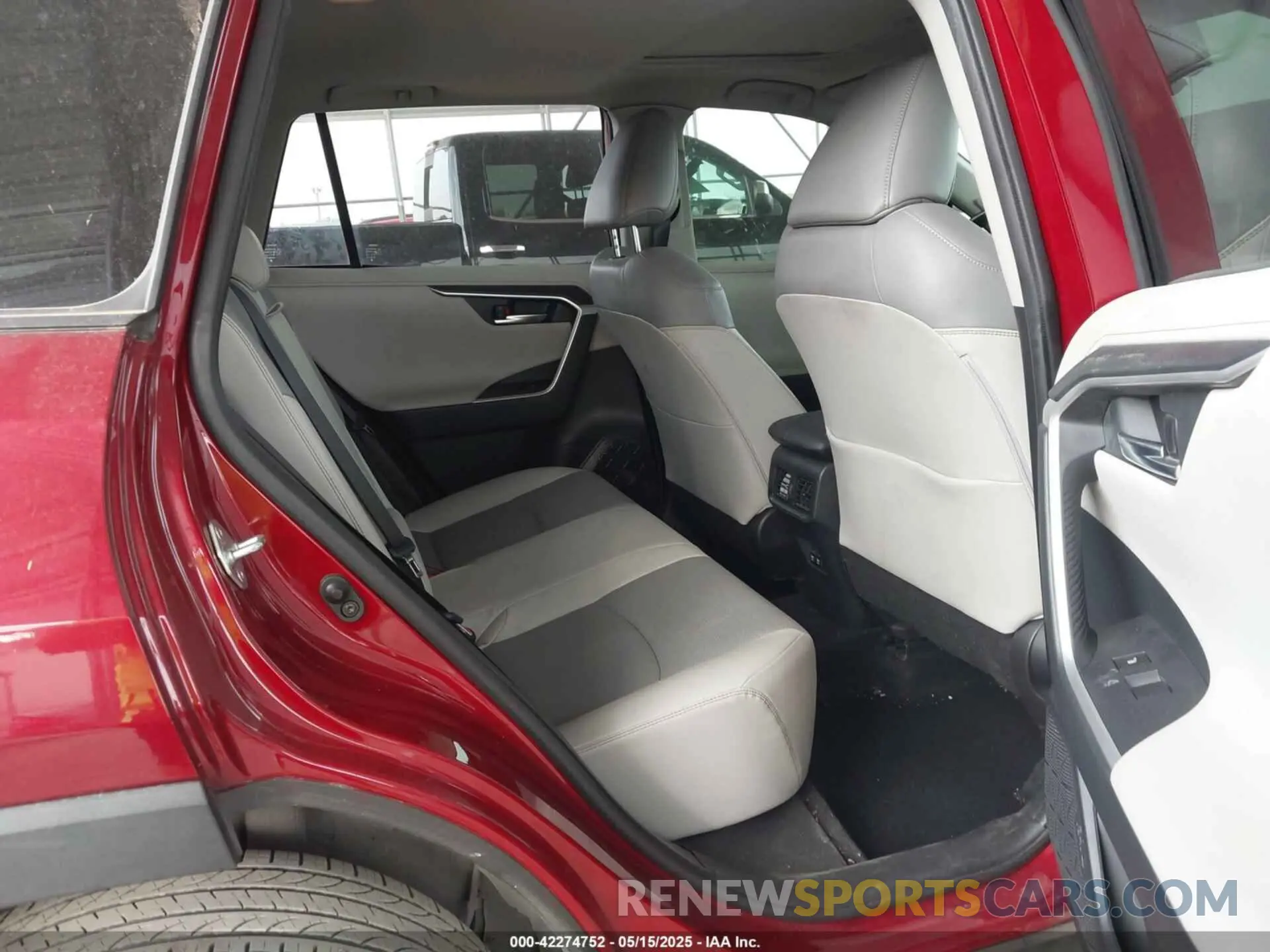 8 Фотография поврежденного автомобиля JTMY1RFV4LD047729 TOYOTA RAV4 2020