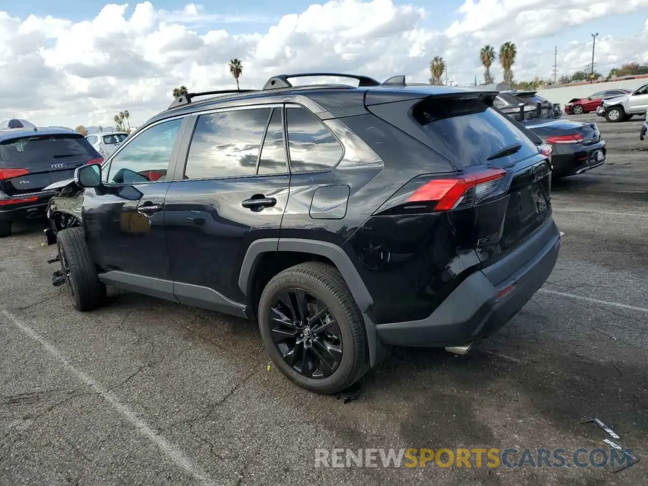 2 Photograph of a damaged car 2T3A1RFV0MC156938 TOYOTA RAV4 2021