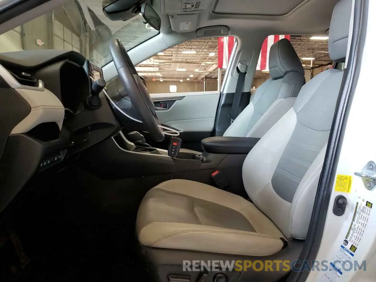 7 Фотография поврежденного автомобиля 2T3A1RFV0MW176279 TOYOTA RAV4 2021
