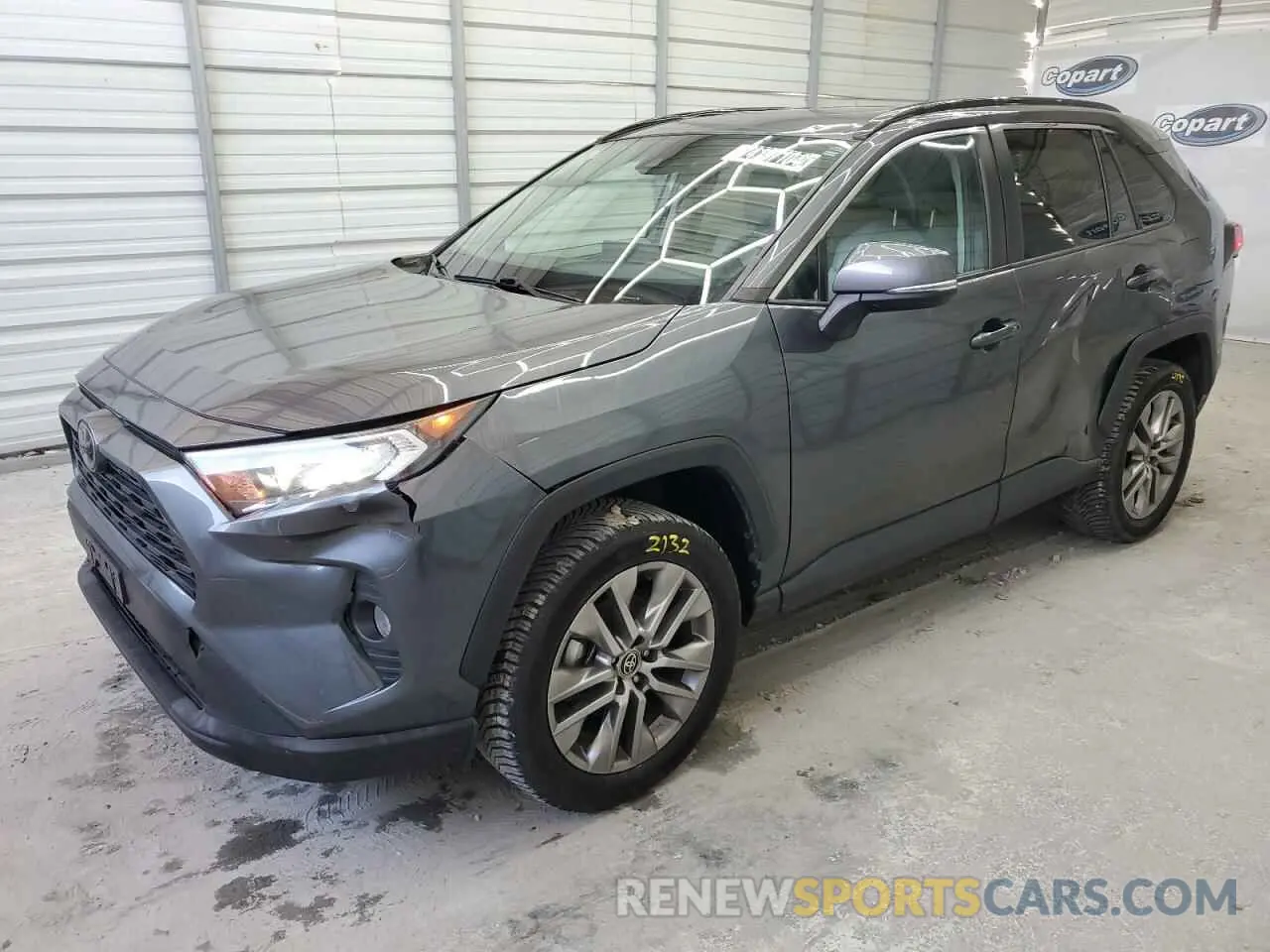 1 Photograph of a damaged car 2T3A1RFV0MW207577 TOYOTA RAV4 2021