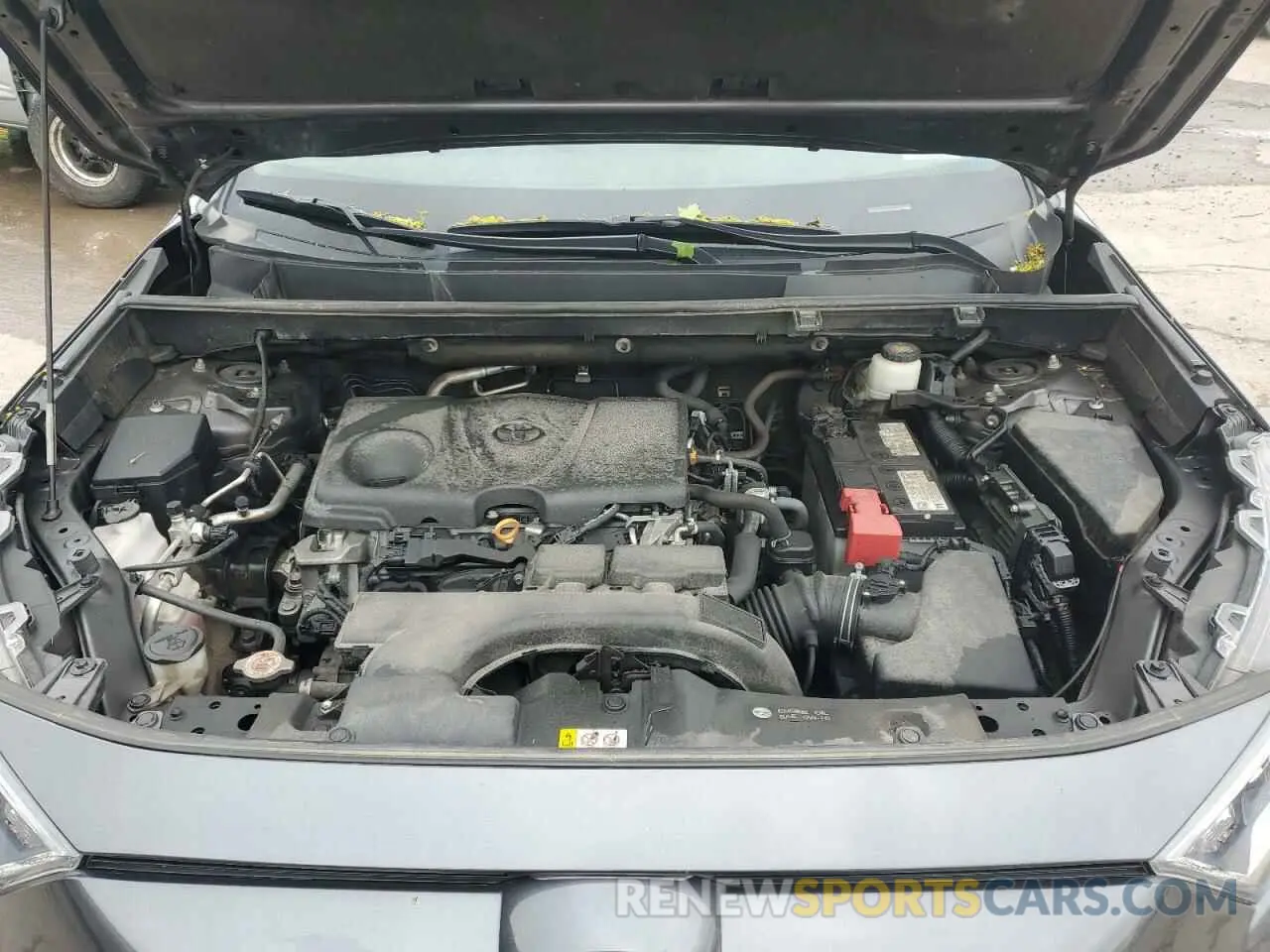 12 Photograph of a damaged car 2T3A1RFV1MC161114 TOYOTA RAV4 2021