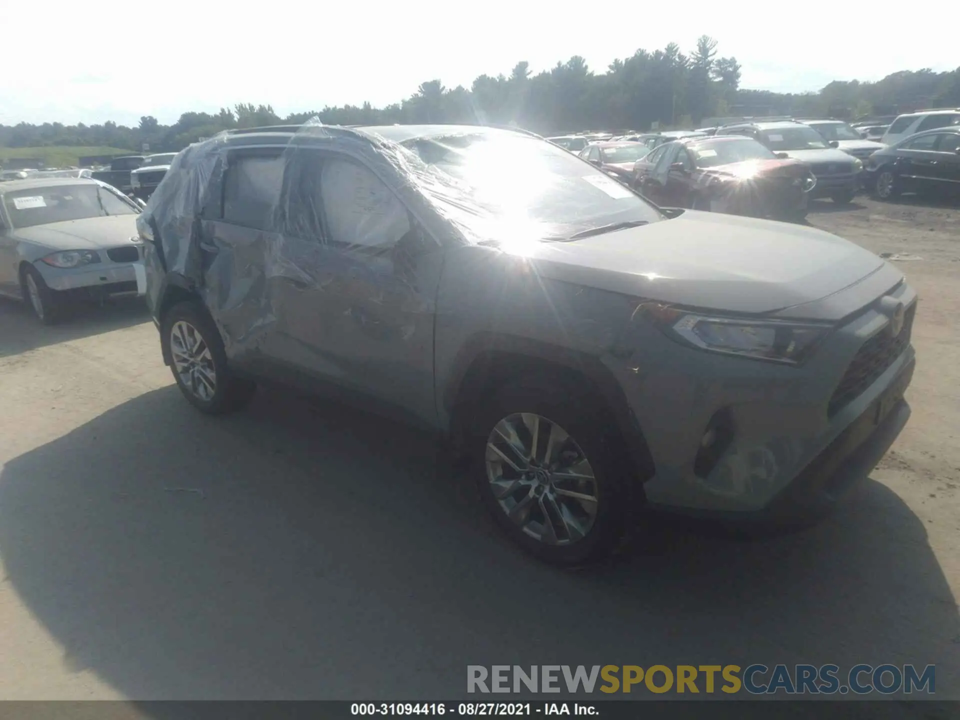 1 Photograph of a damaged car 2T3A1RFV1MW190918 TOYOTA RAV4 2021